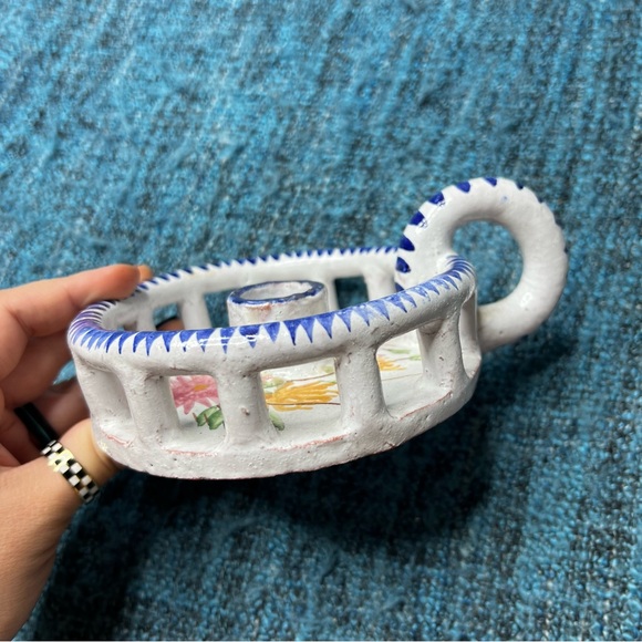 Vintage 70s Hand Painted Studio Pottery Candle Holder Finger Loop Floral Signed - Picture 4 of 13